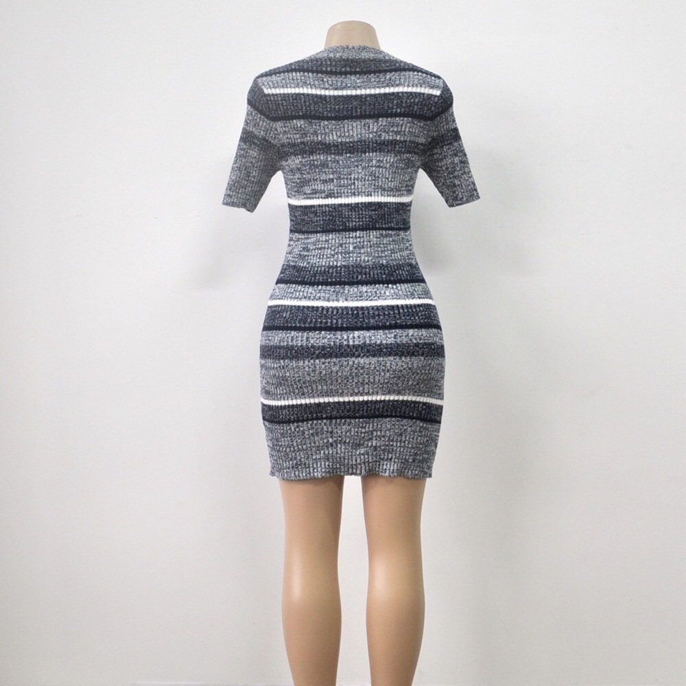🌹🌹Adorable Grey Sweater Dress - Picture 7 of 8